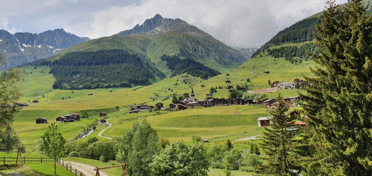 Yeti Lodge Sedrun Zewnętrze zdjęcie