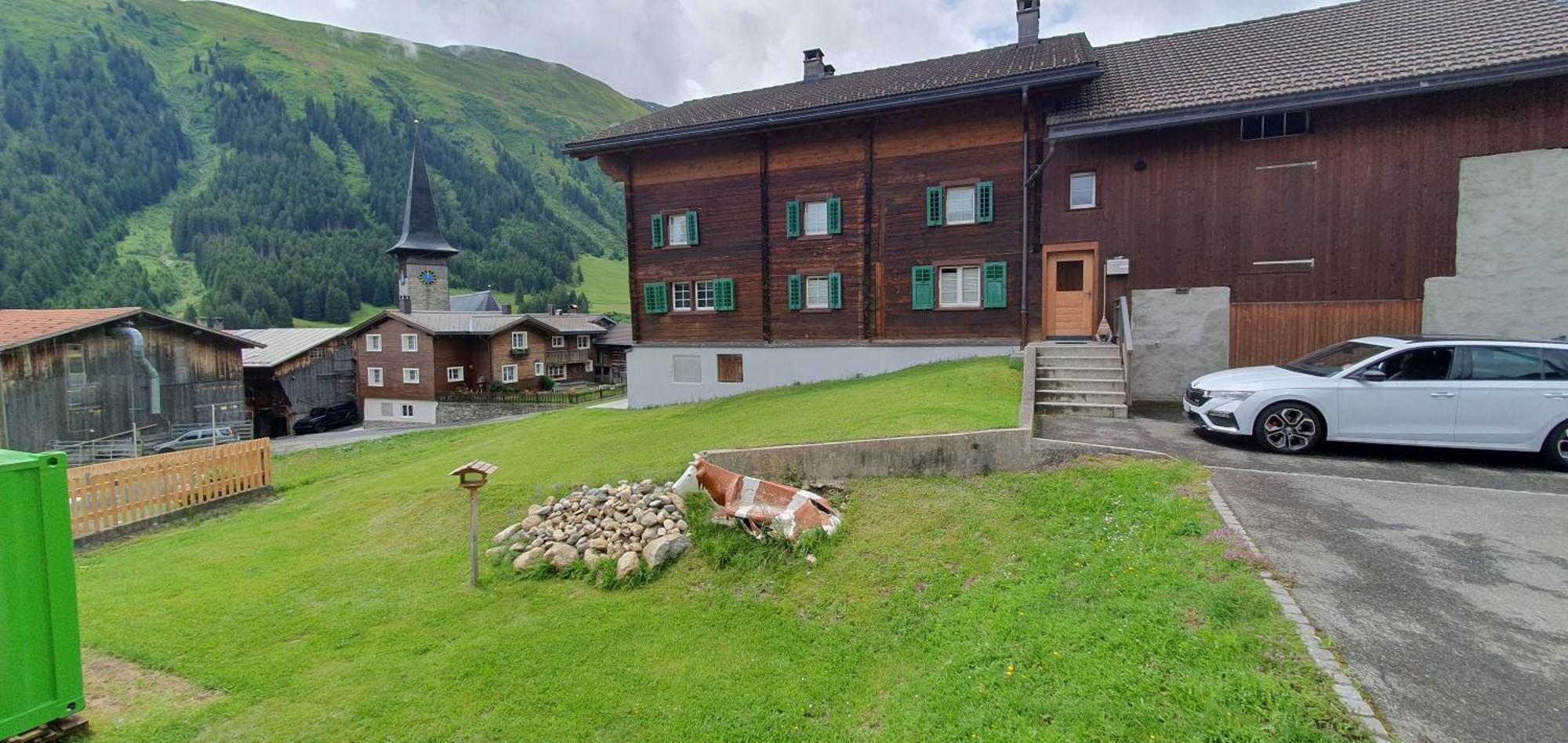 Yeti Lodge Sedrun Zewnętrze zdjęcie