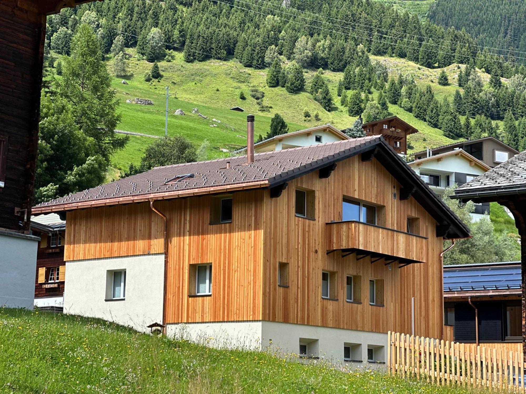 Yeti Lodge Sedrun Zewnętrze zdjęcie
